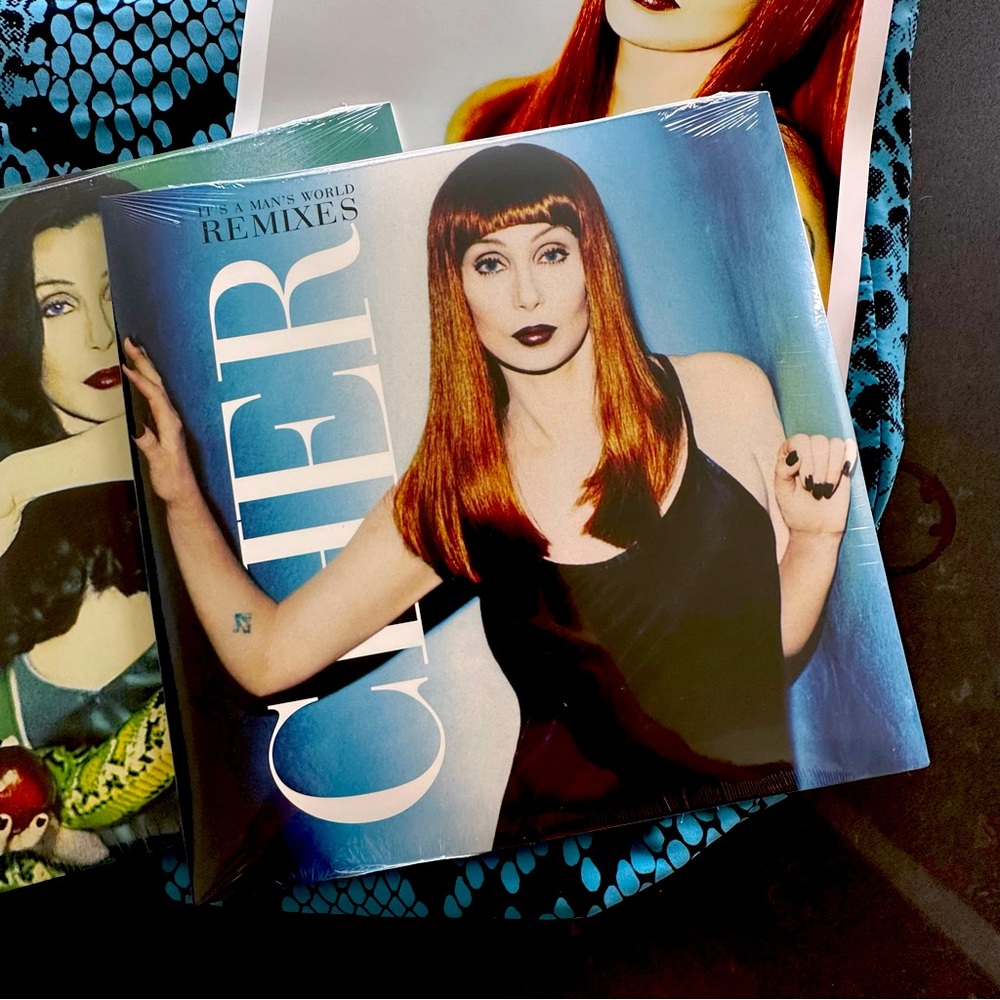 IT'S A MAN'S WORLD (DELUXE EDITION) 4LP